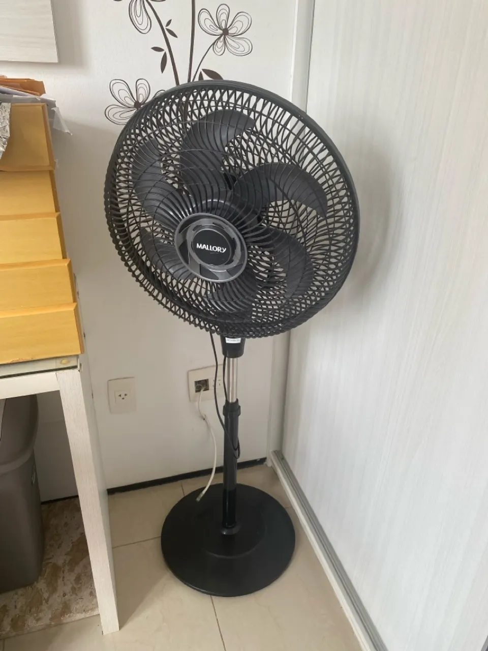 Ventilador de coluna Mallory