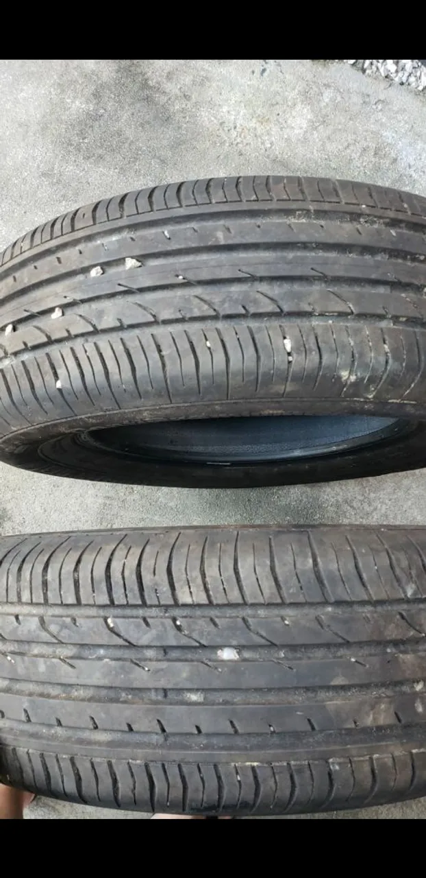 Pneu 205/70 R16 CONTINENTAL
