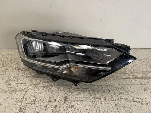 Farol Volkswagen Jetta 2019 2020 Led 23010656