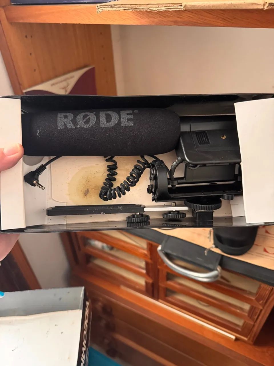 Microfone Condensador Direcional RØDE VideoMic - Foto 2