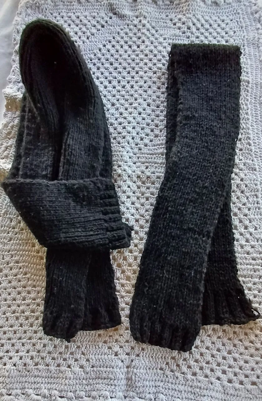 Cachecol de Tricô Preto - Elegância e Conforto