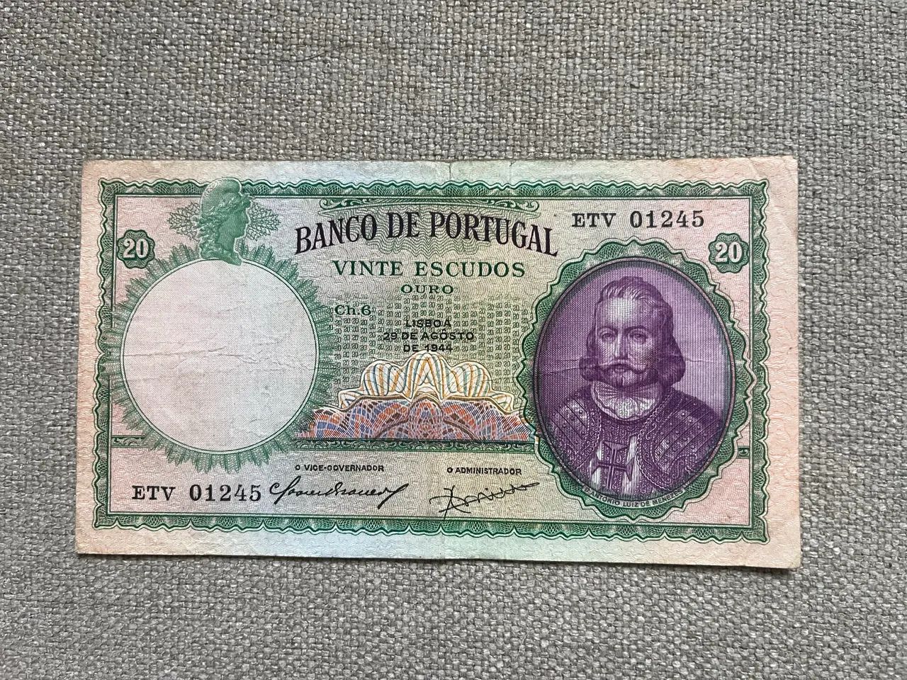 Antiga nota 20 escudos 1944