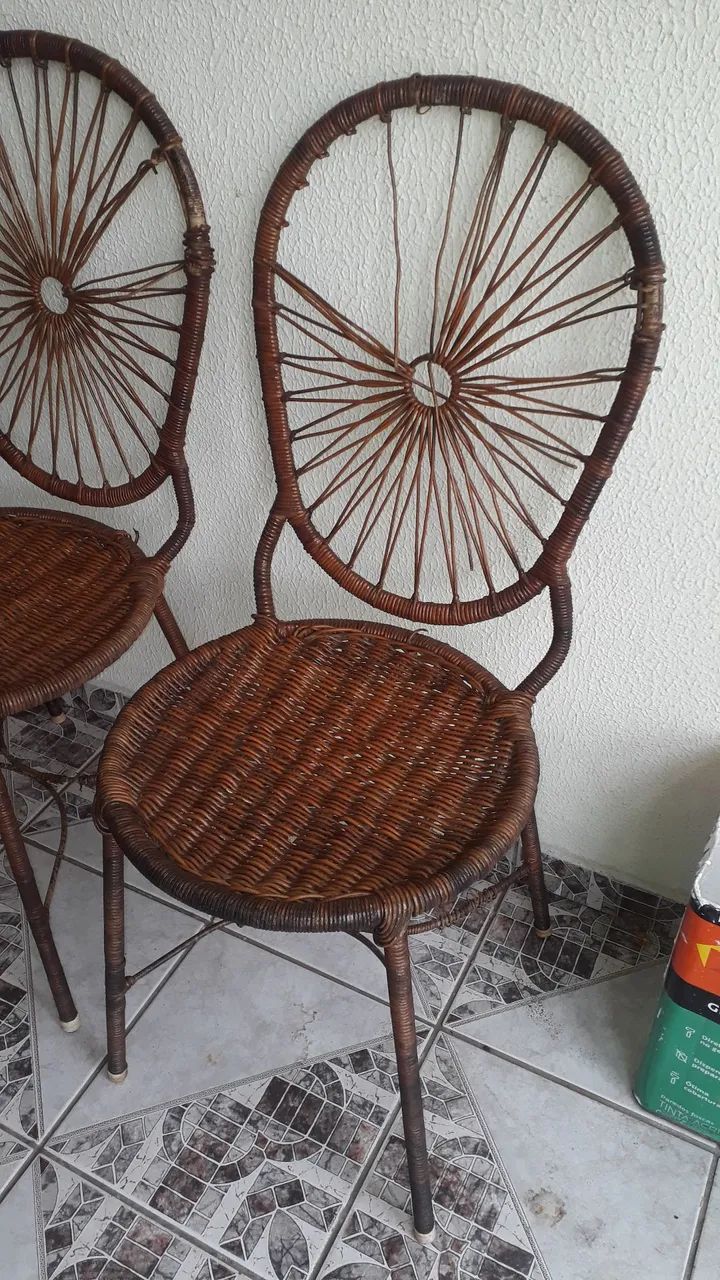 Par de Cadeiras de Vime Antiga - Foto 2