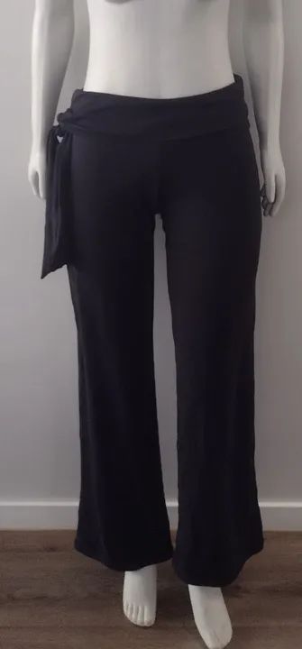 Calça Preta  Marca Liquido