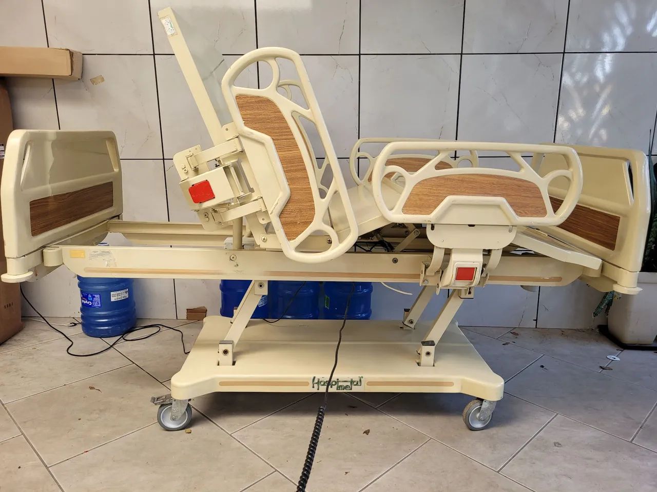 Cama hospitalar elétrica  - Foto 2