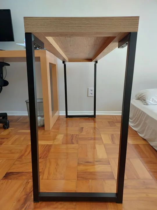 Mesa de Escritório | Madeira com Base em Metal - Foto 2