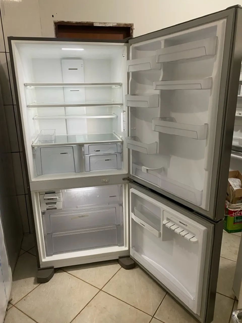 Geladeira Brastemp inverse Maxi inox frost free  - Foto 2