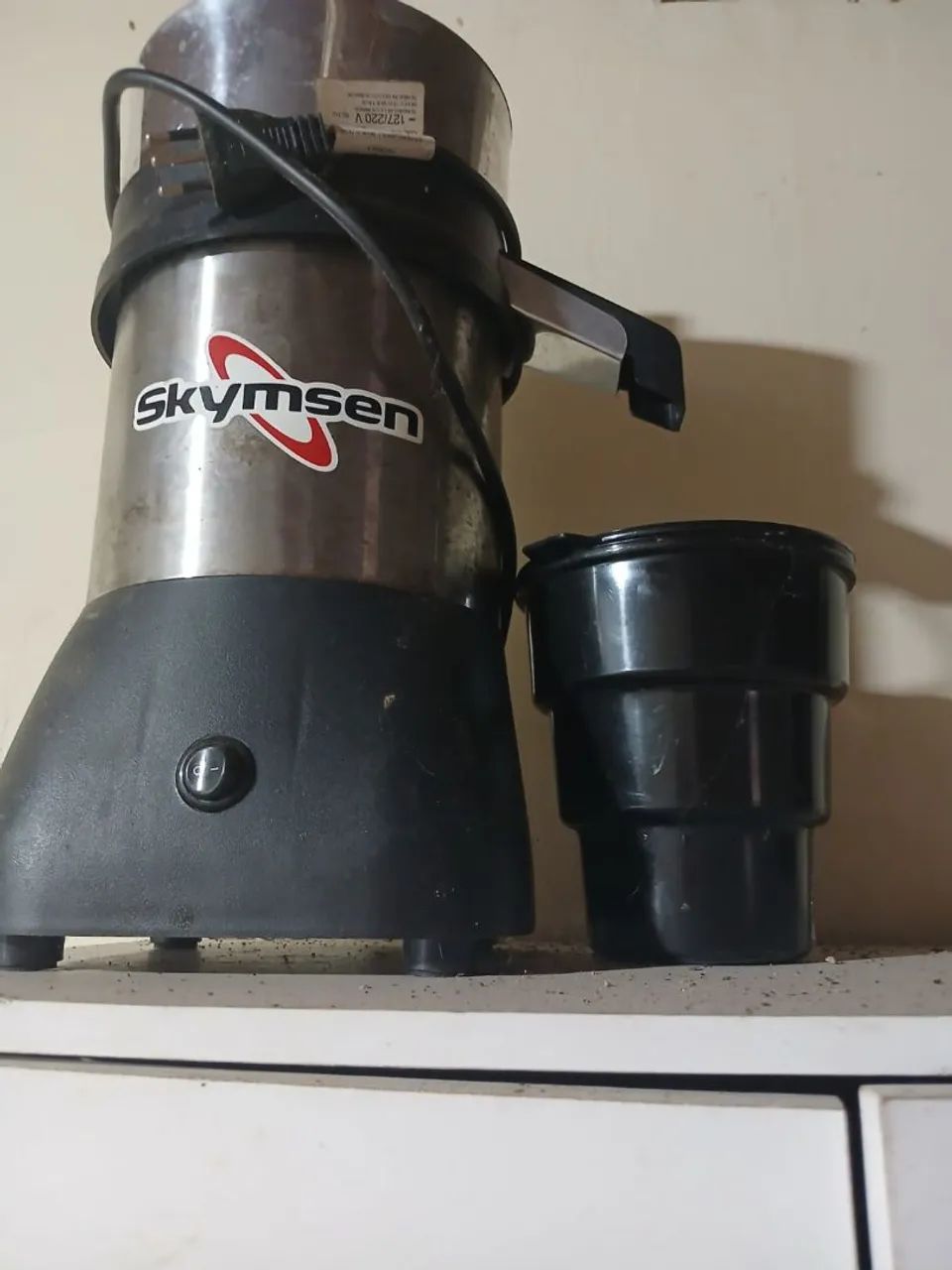  Expremedor de laranja Skymsen