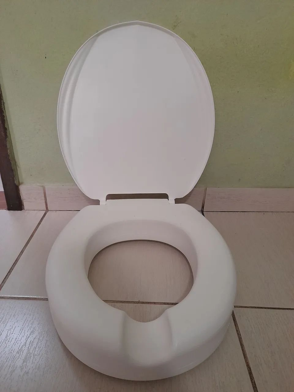 Assento elevado para vaso