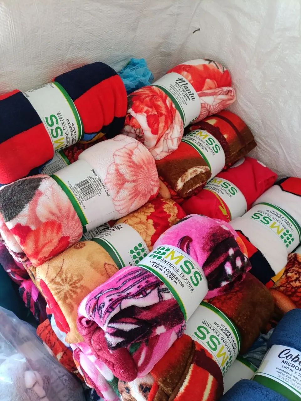 Cobertores de diversas estampas e cores - Foto 4