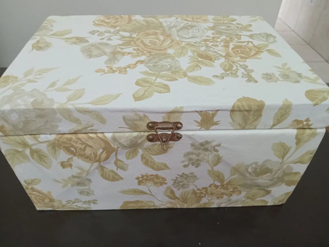 Caixa de madeira estampada 
