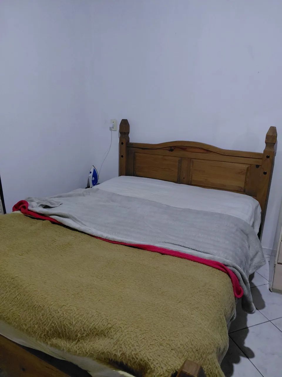 Cama de casal 64386067179139121