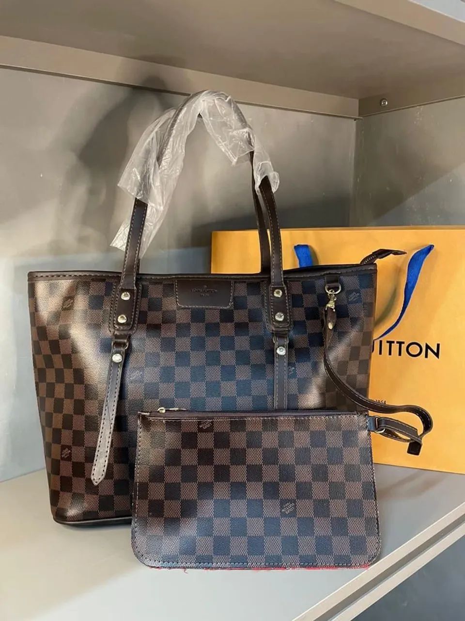 Bolsa Louis Vuitton Elegante com Necessaire - Foto 3