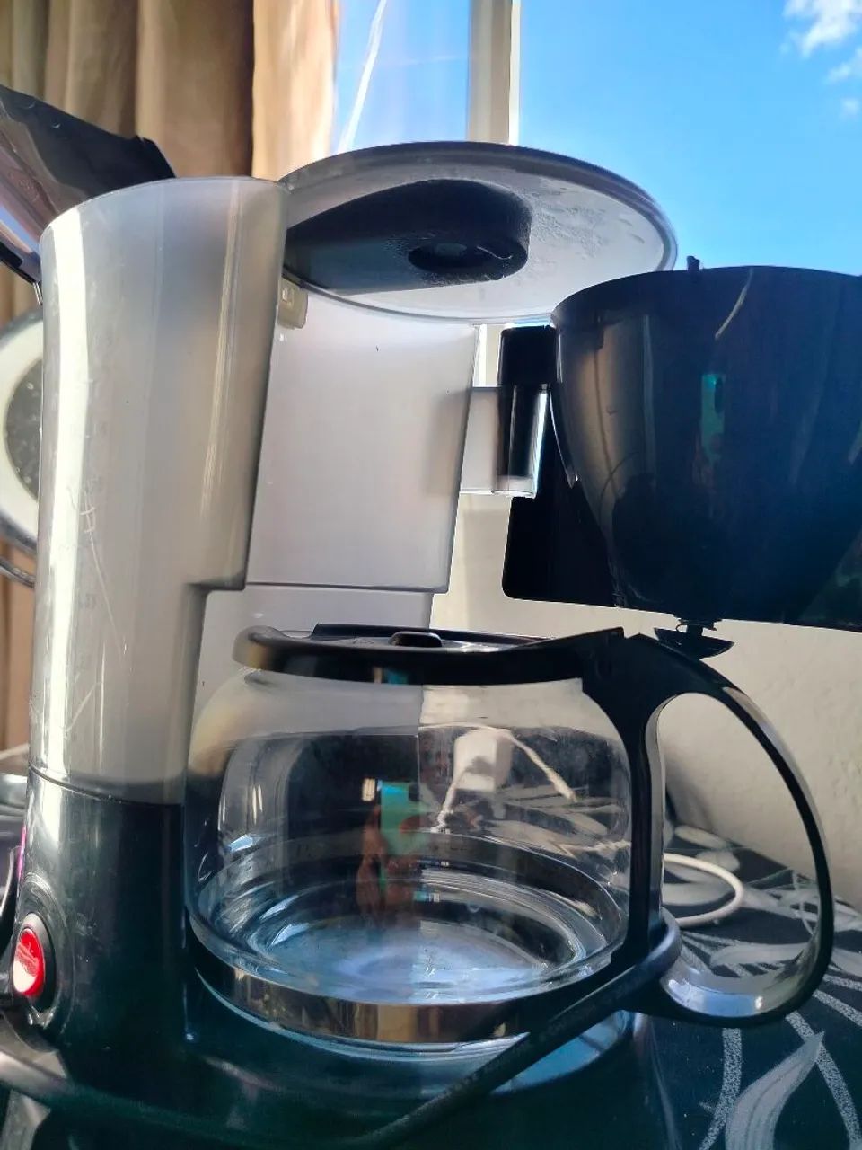 Cafeteira Elétrica com Filtro permanente 