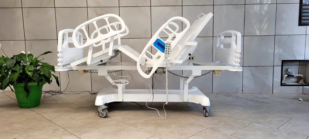 Cama hospitalar elétrica (posição de poltrona)