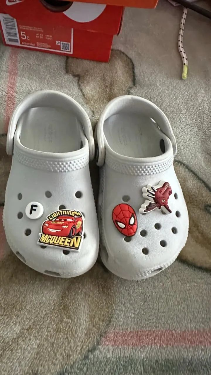 CROCS INFANTIL C8 c/ Jibbitz