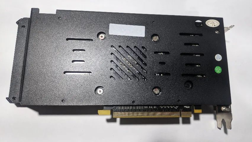 RX 580 8GB ELSA - PC não liga com ela conectada, para retirada de peças. - Foto 2