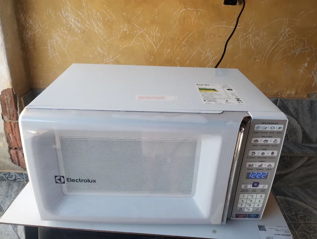 Preço para sair hoje microondas Electrolux 34 l
