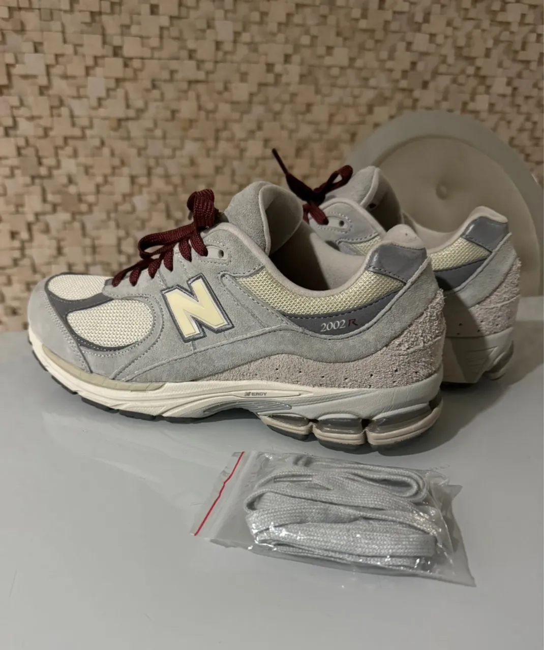 New Balance 2002R