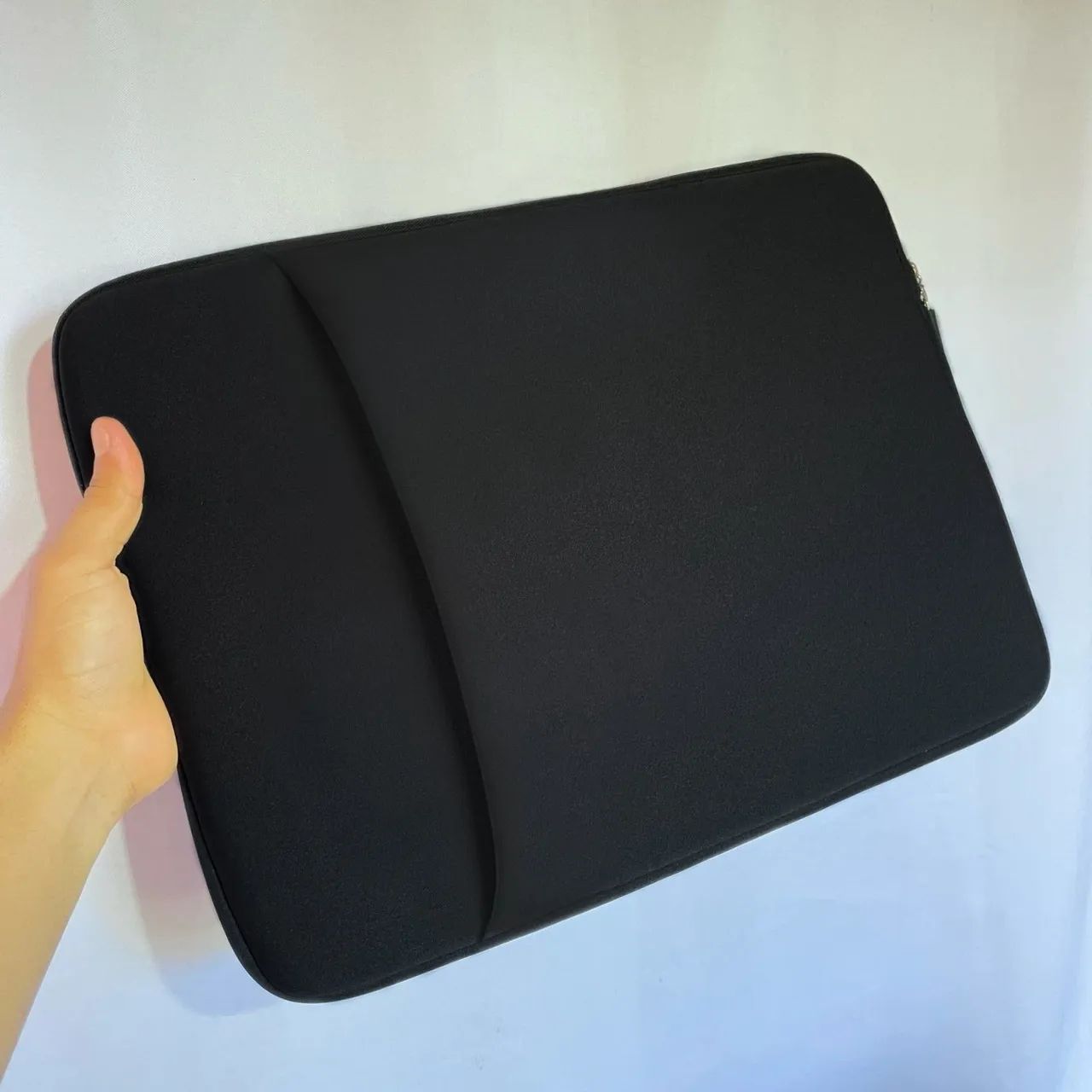 Capa de notebook com bolso 15.6 Nova