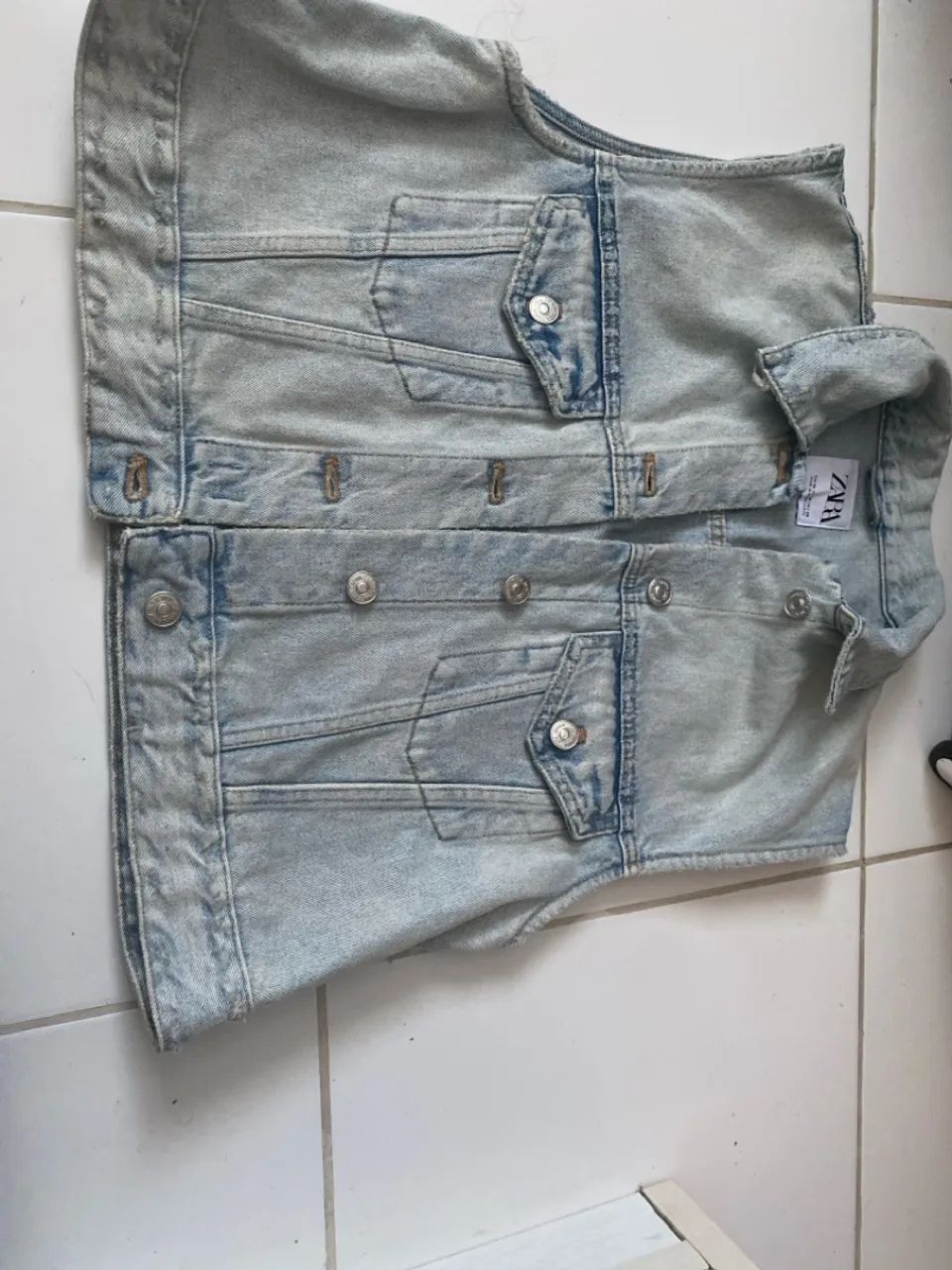 Jaqueta jeans Zara - Tamanho P grande - Foto 2