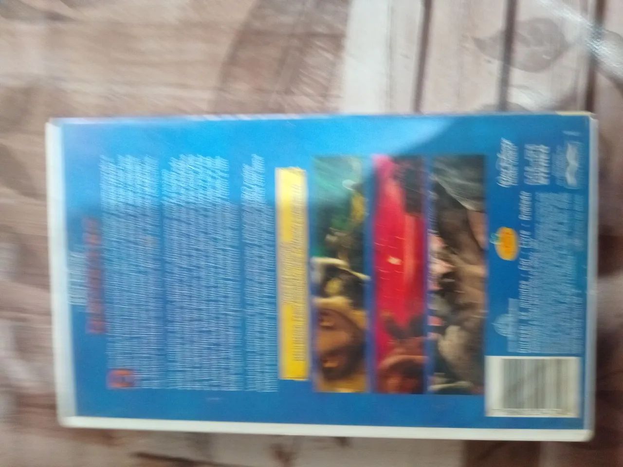 VHS - Dinossauro (Dublado) - Foto 2