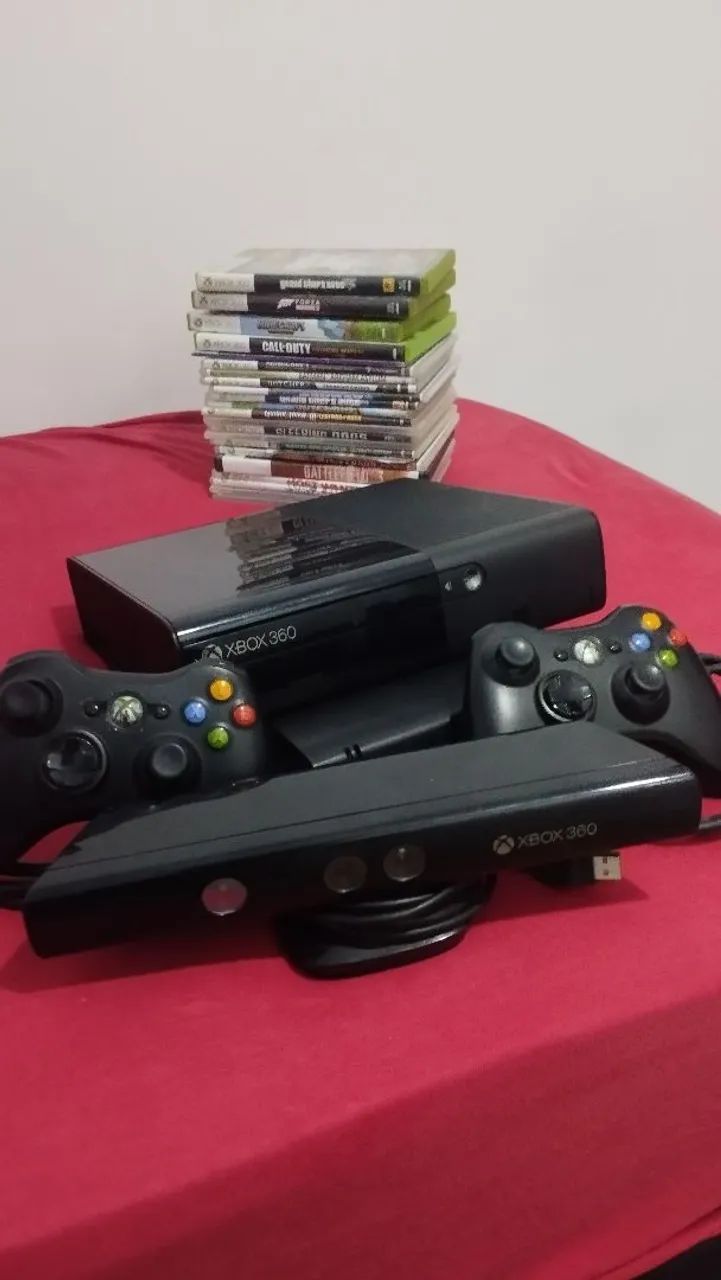 Xbox 360 com Kinect (+ jogos e controles) 