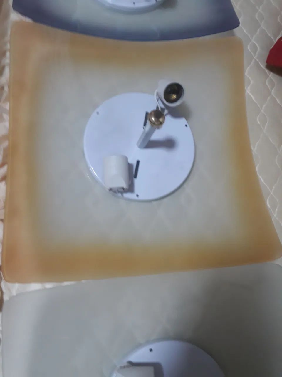 3 Luminárias de teto