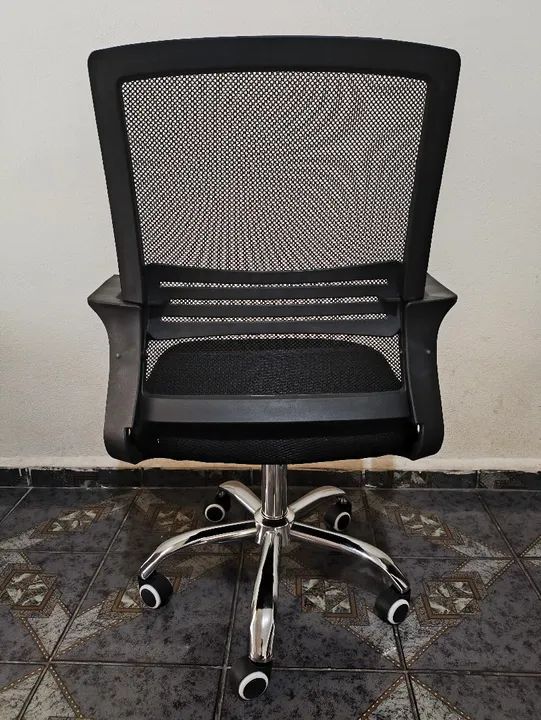 Cadeira de Escritório Giratória nova na caixa !! Disponível !  - Foto 4
