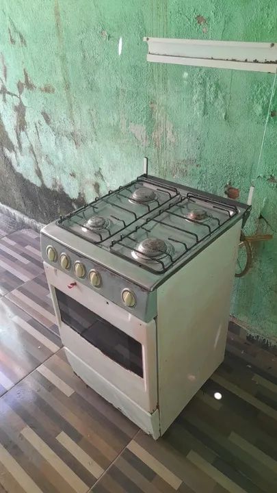 Fogão a Gás 4 Bocas Usado - Foto 3
