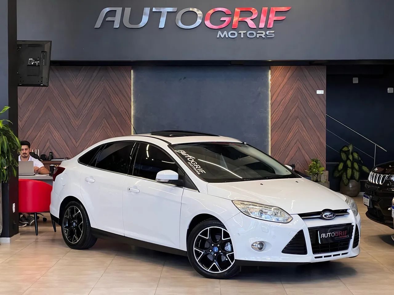 Ford Focus 2.0 Titanium Plus Sedan 16v Flex 4p Automático