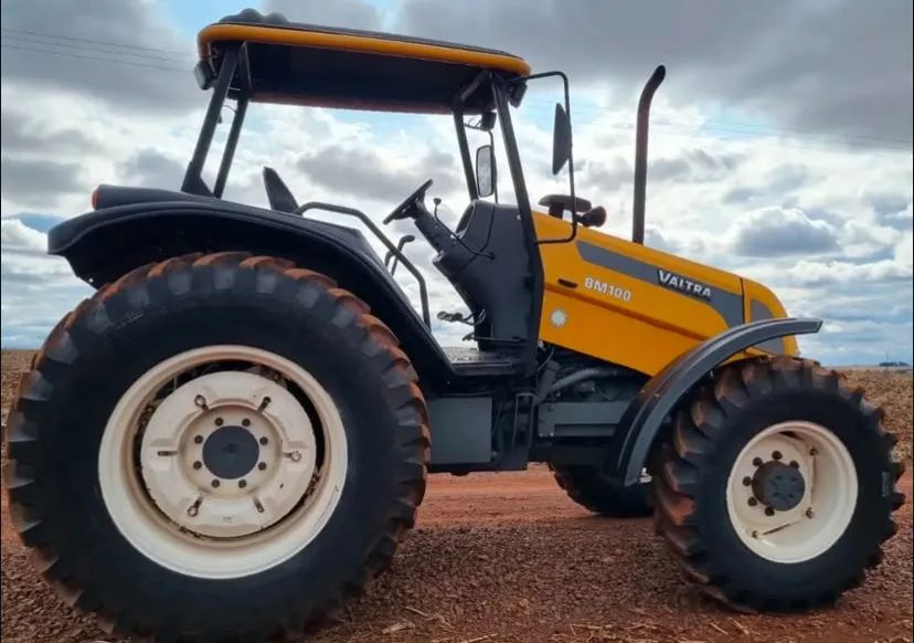 Trator Valtra BM100 - Foto 2