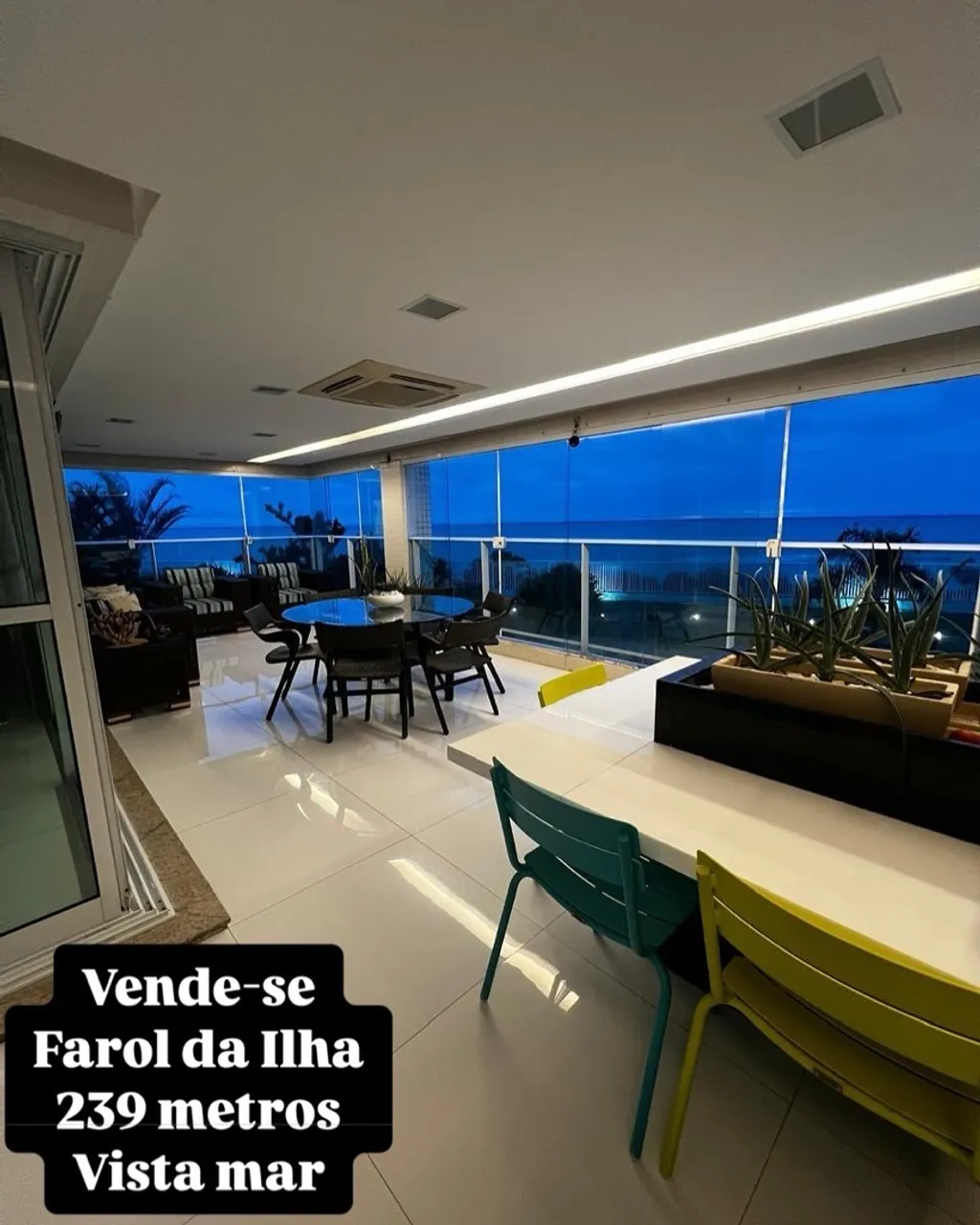 Vende-se Condominio Farol da Ilha 239 metros vista mar
