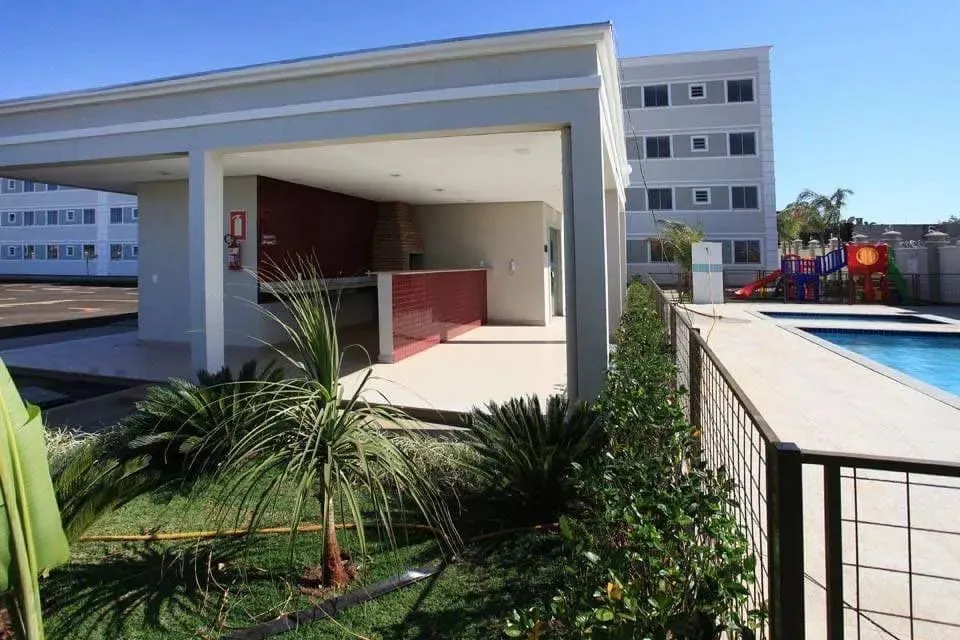 Alugo apartamento Bairro Tiradentes