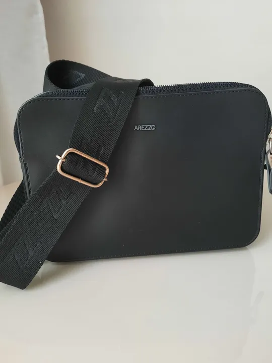 Bolsa Arezzo Preta