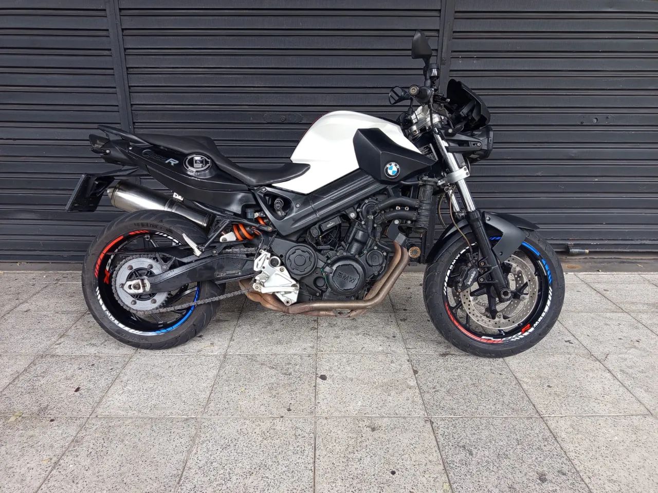 BMW - F 800r - 2012 - Foto 4