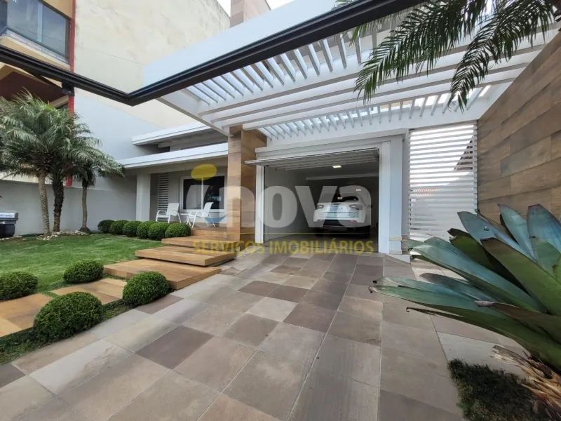 CASA ESPETACULAR NO CENTRO DE TRAMANDAÍ - Foto 2