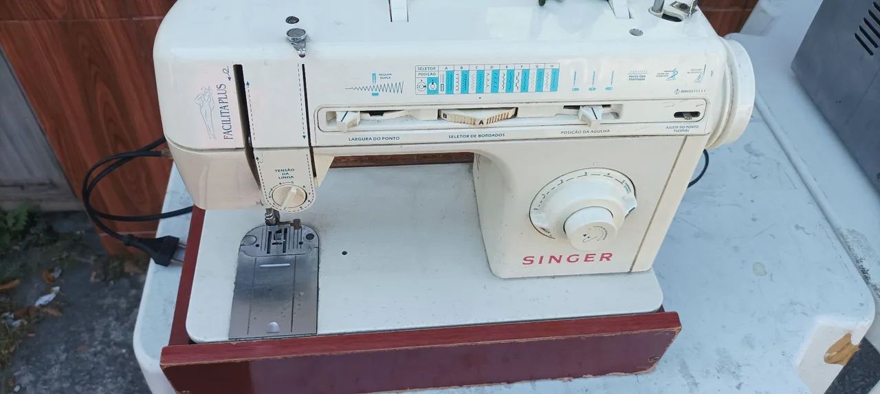 Máquina de costura Singer - Foto 2