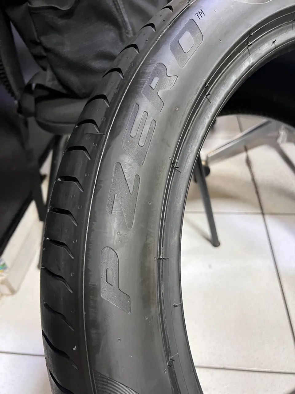 Pneu 285/40r21 Pirelli Pzero no  - Foto 2