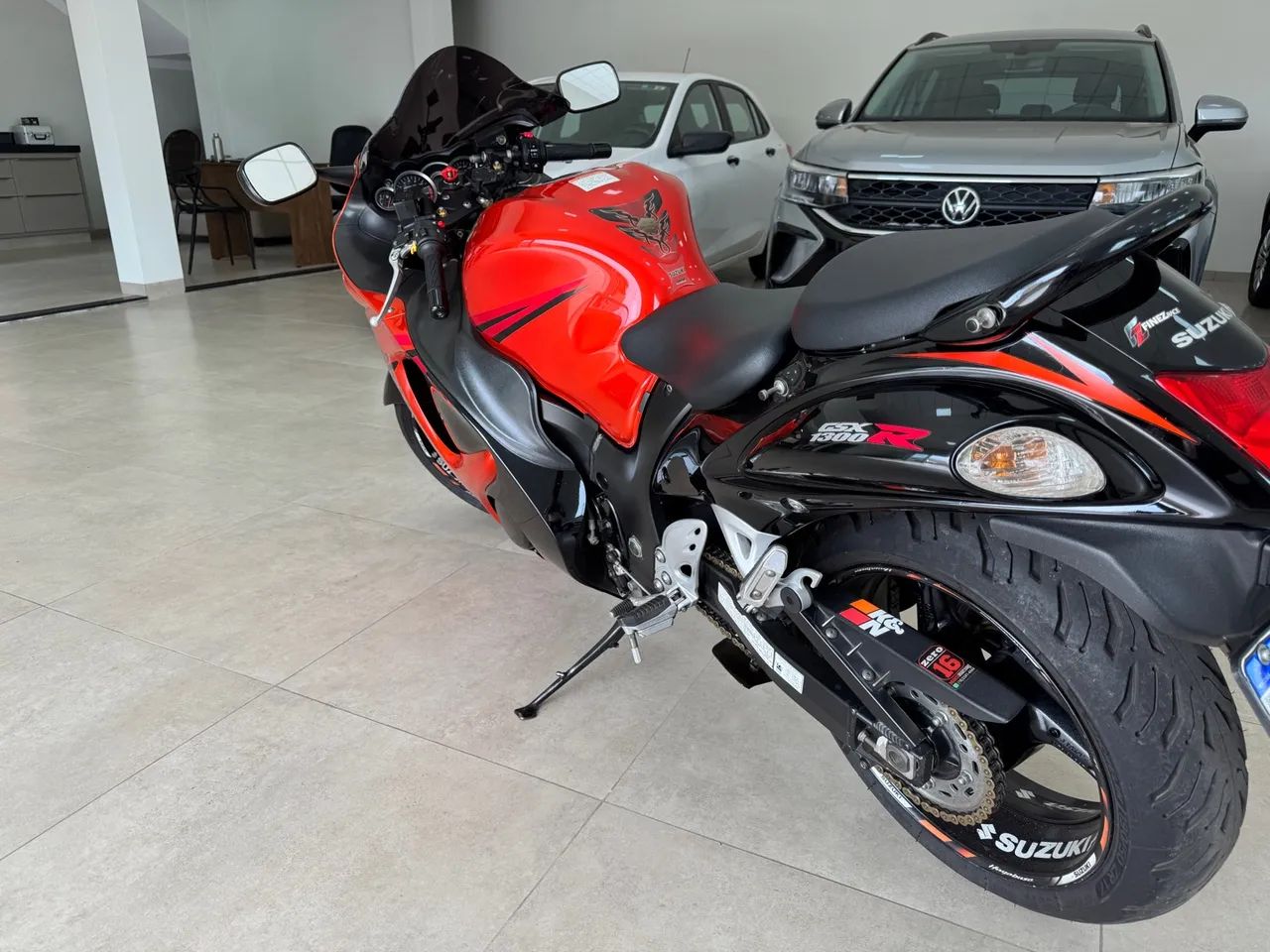 SUZUKI HAYABUSA 1300R 