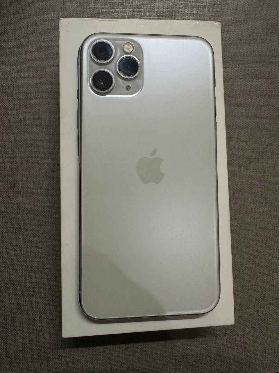iPhone 11 Pro Silver 64GB - Celulares e Smartphones - Portão
