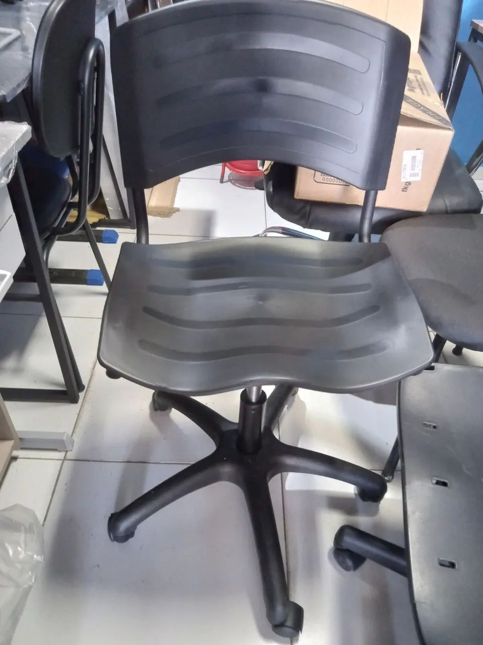 Cadeira de Escritório Giratória com Rodas - Foto 5