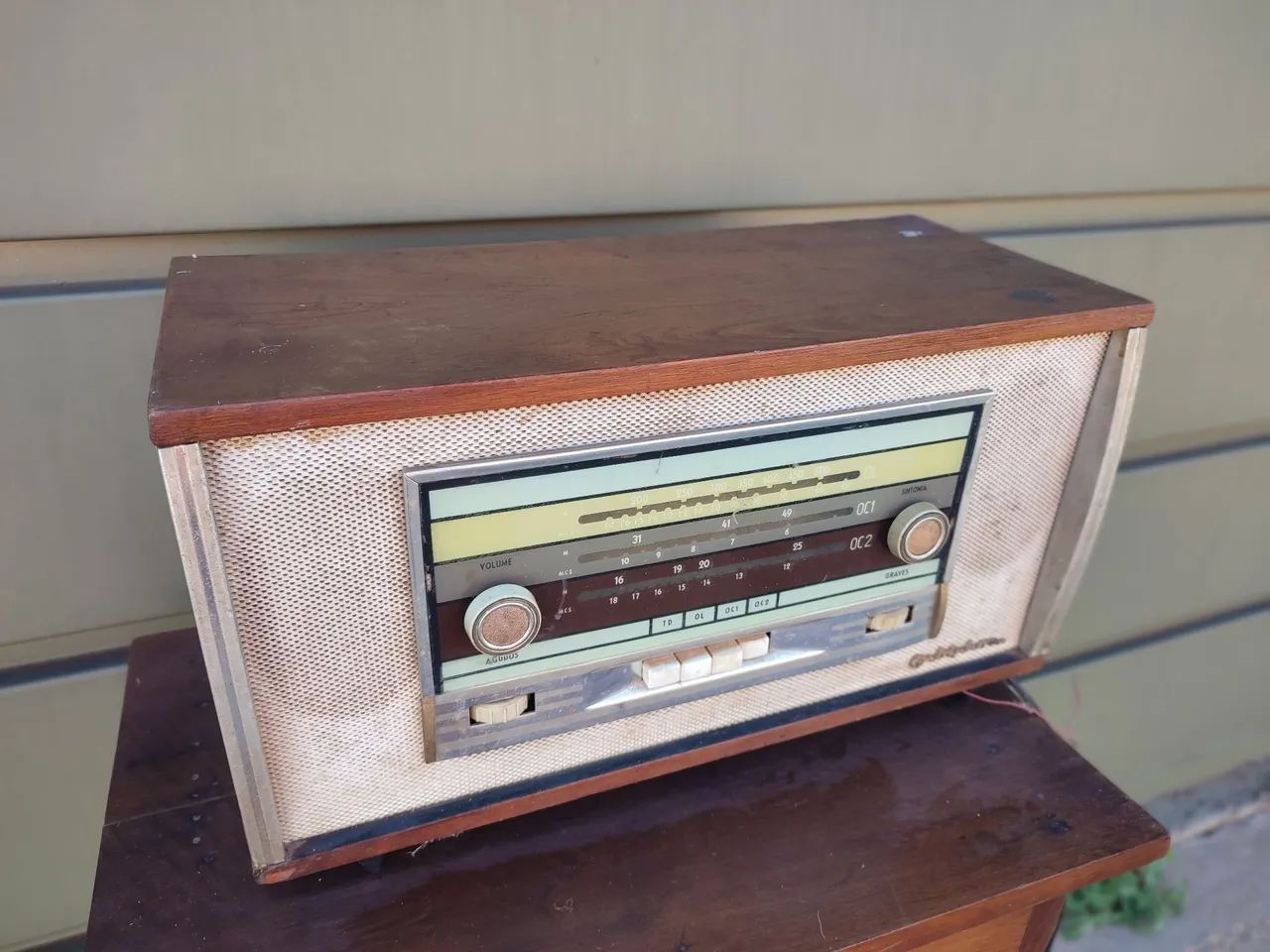 rádio antigo 