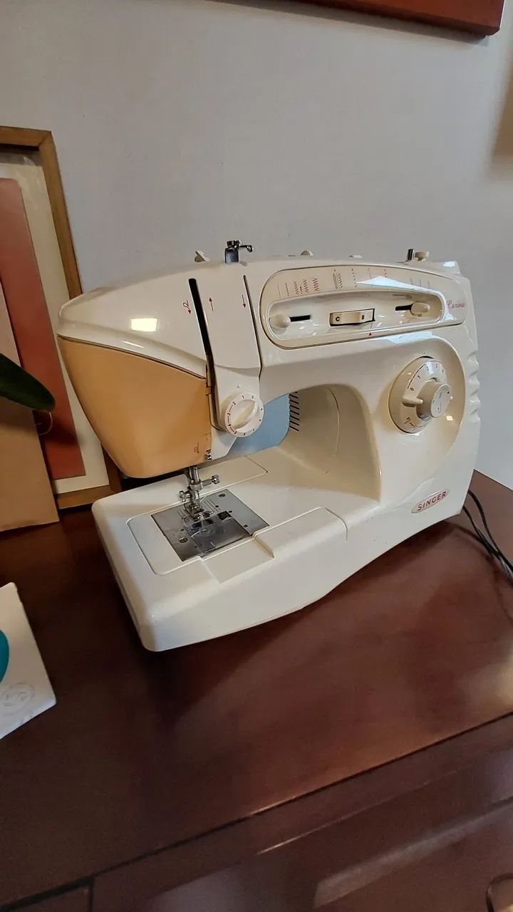 Máquina de costura 64717307716609120
