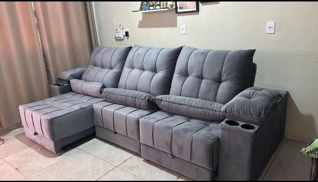 Sofá Retrátil e Reclinável 2.90 com porta copos - Foto 2