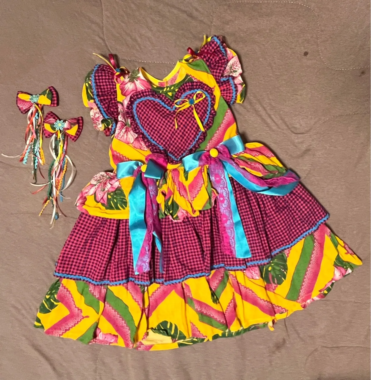Vestido Festa Junina Infantil com Acessórios