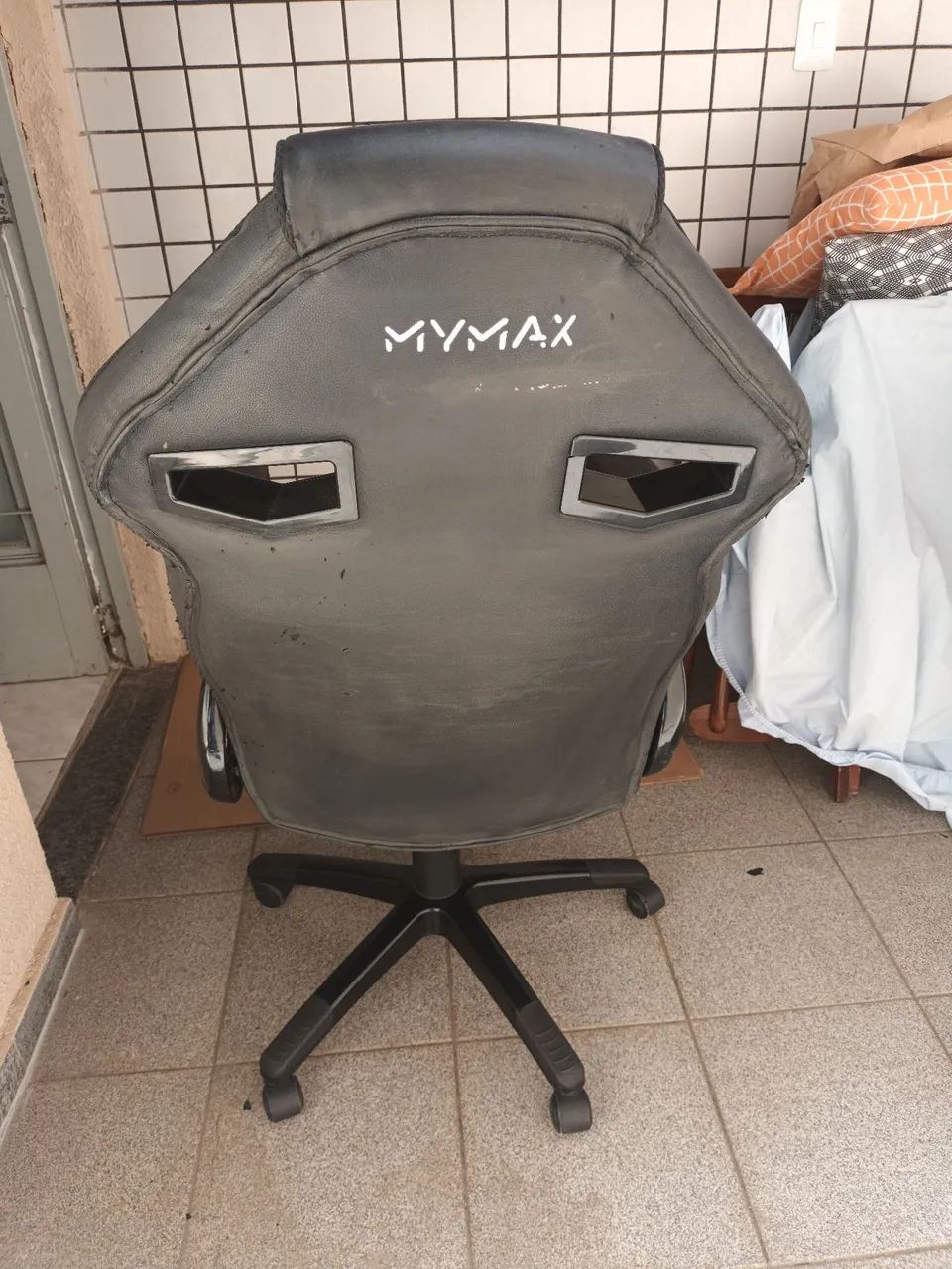 Cadeira Gamer MX1 Usada preta - Foto 6