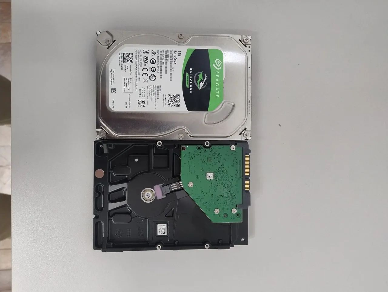 HD Seagate BarraCuda 1TB SATA 3.5 kit 2 peças  - Foto 2