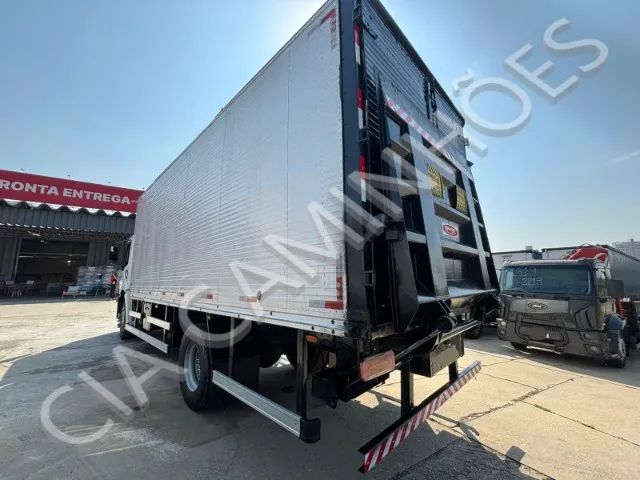 Vw 17-280 Ano 2013 C. Semi Leito Bau 7m + Plataforma - Foto 11