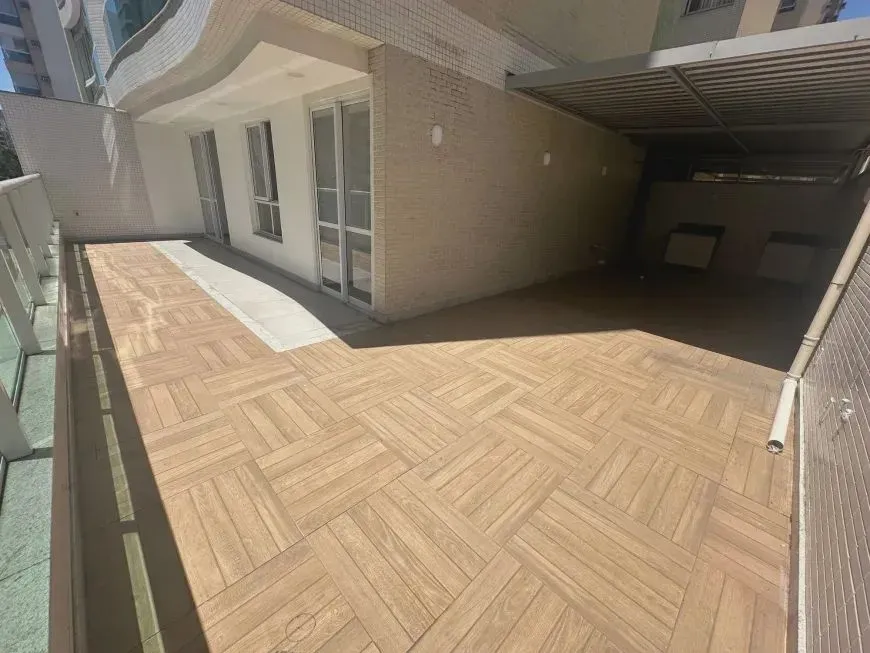 Apartamento Garden com 2 Quartos em Itapuã. .